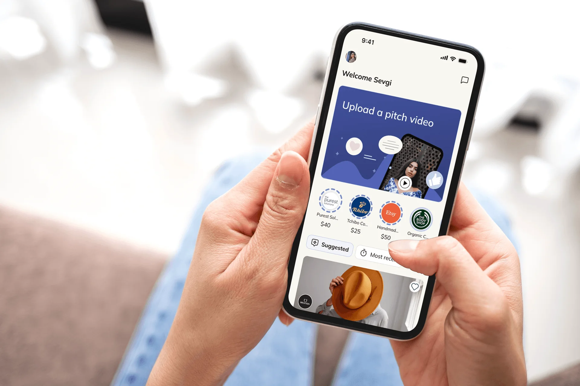 Mobile app helping creators find and apply for UGC opportunities