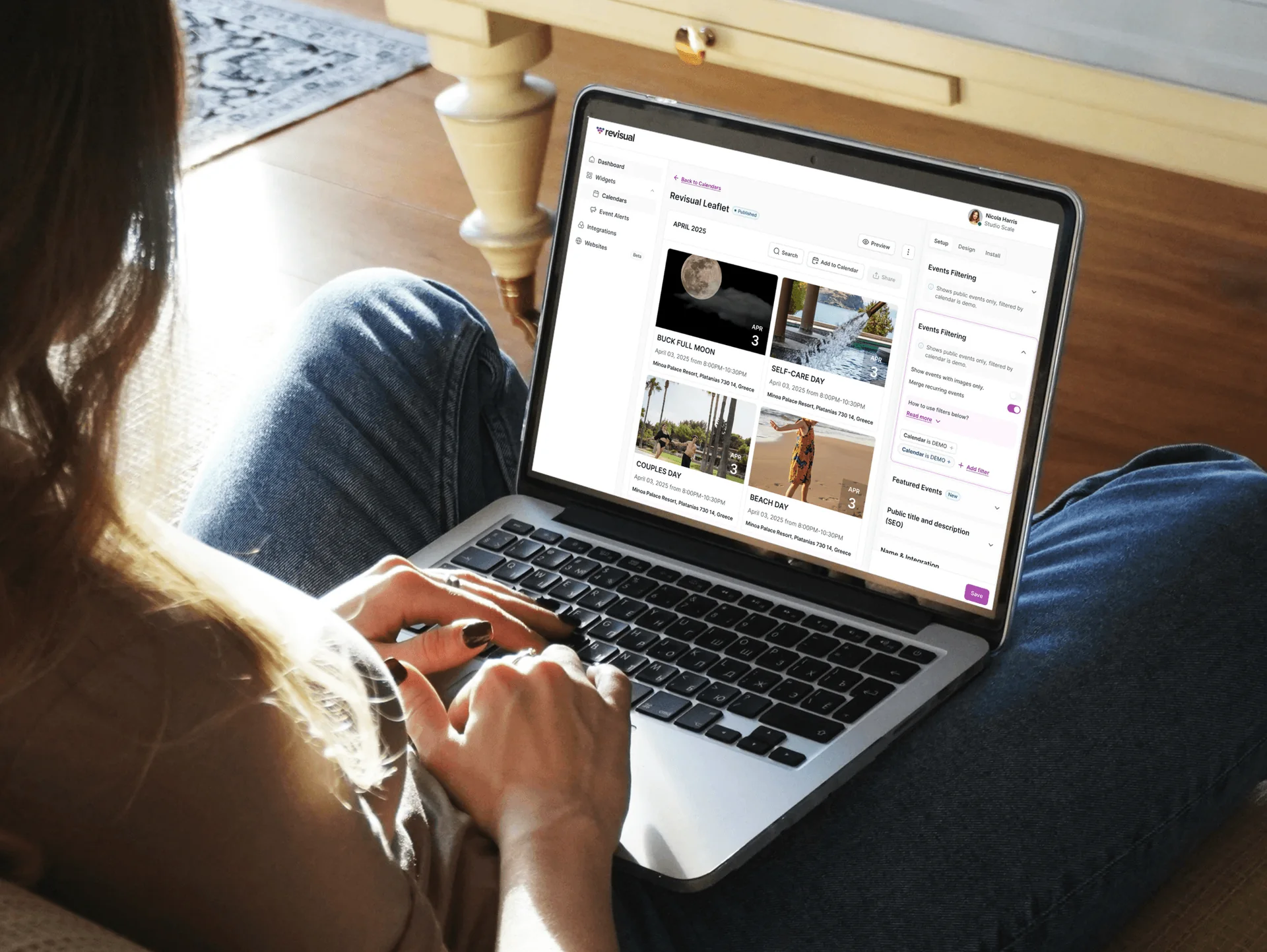 Revisual web platform for branded, shareable calendars